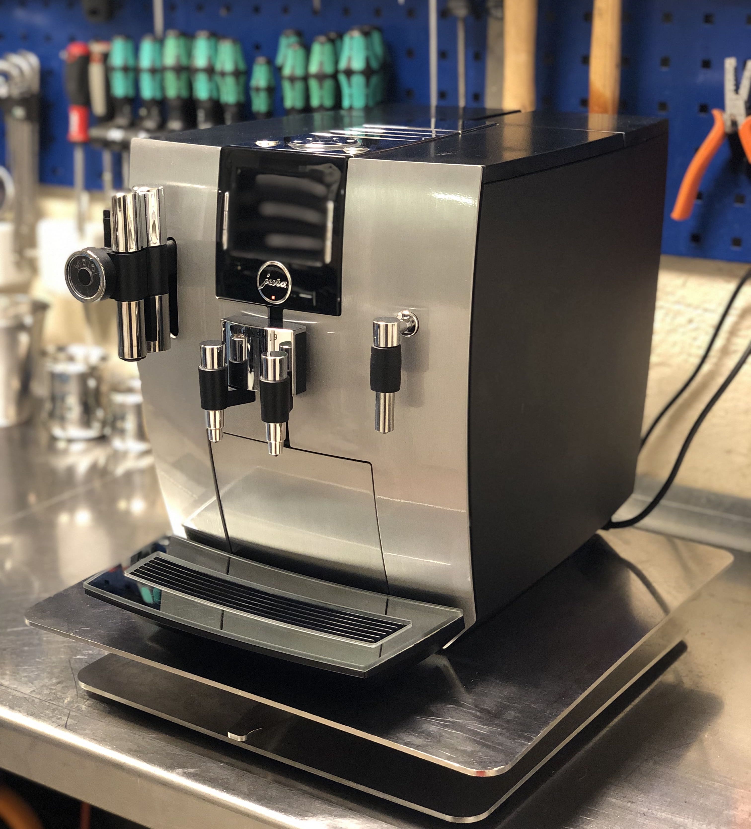 Jura Kaffeevollautomat in der Reparatur